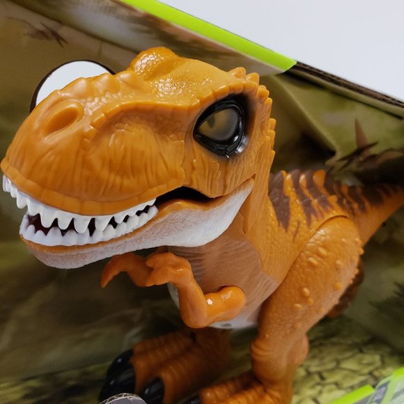 New Remote Controlled Dinosaur - Picture 1 of 6